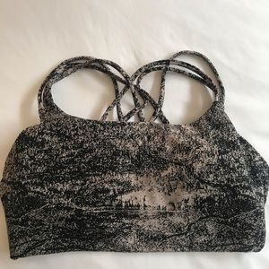 Athleta Hyper Focused Sports Bra in Powervita